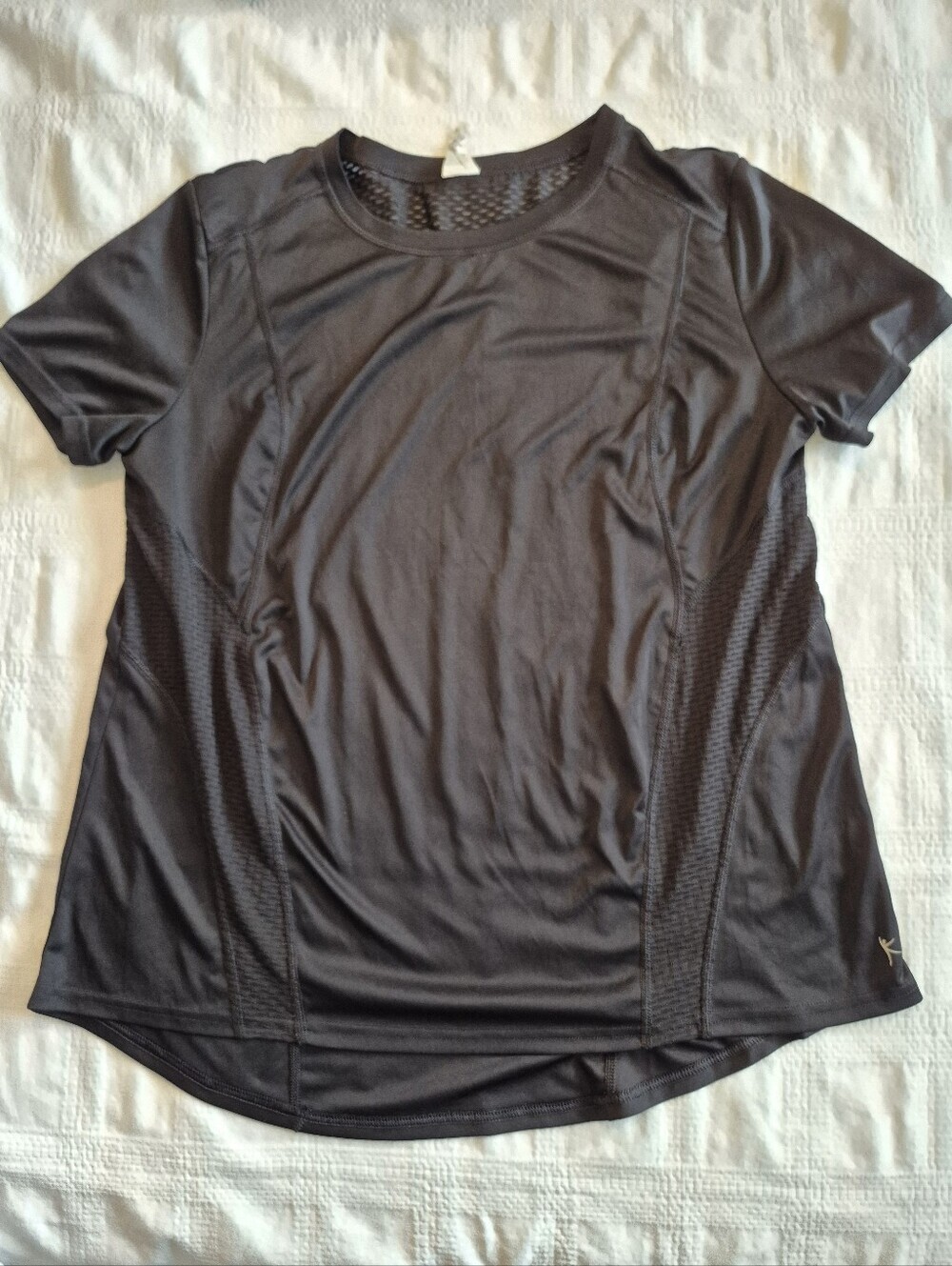 Danskin women's XXL or 20 black short sleeve light weight shirt VGUC
